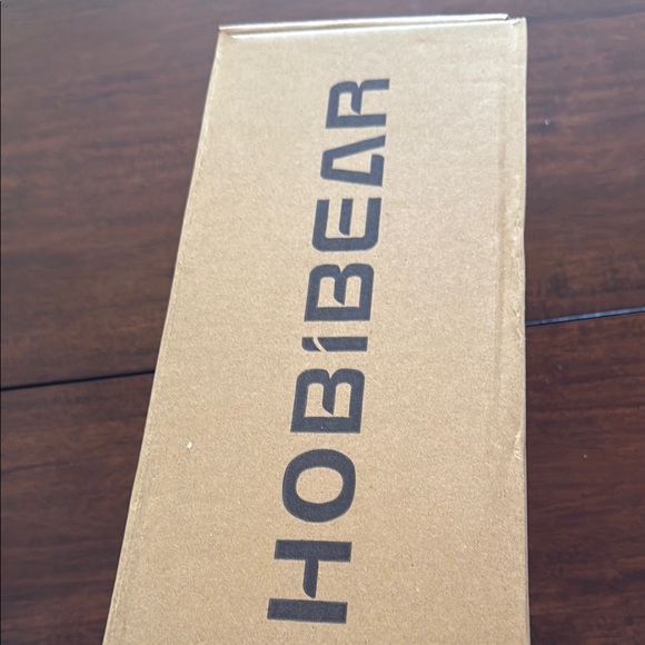 White and Red Minimalist Sneakers - Picture 6 of 6